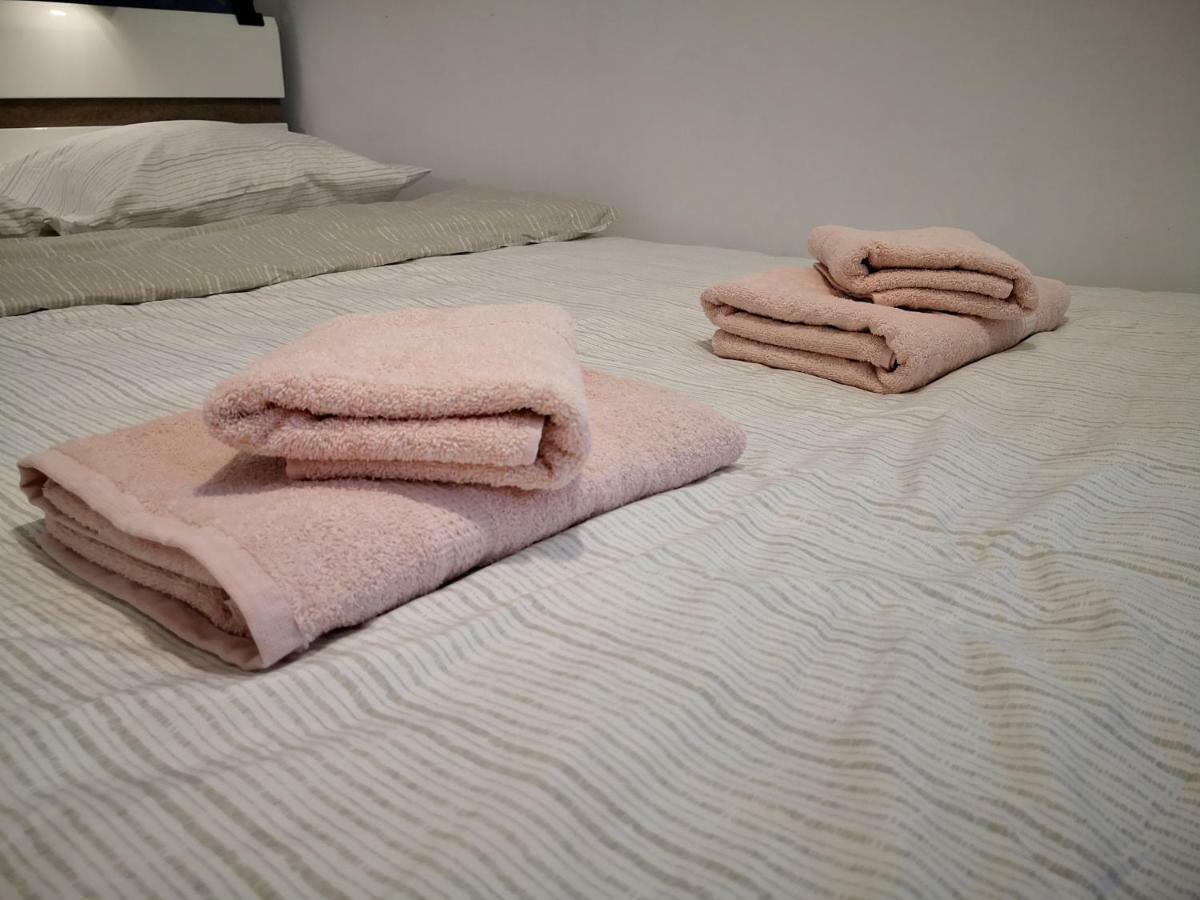 Apartament Alfa Lägenhet Stary Toruń Exteriör bild