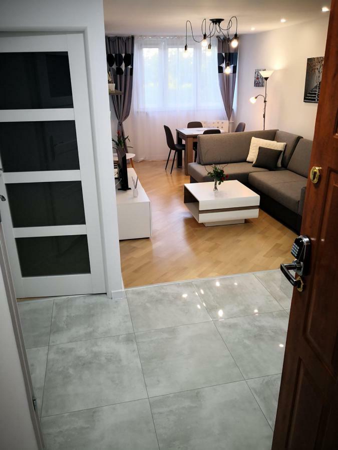 Apartament Alfa Lägenhet Stary Toruń Exteriör bild